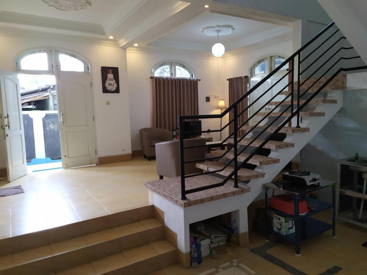 Ndalem Gorongan Guesthouse Maguwo Eksteriør bilde